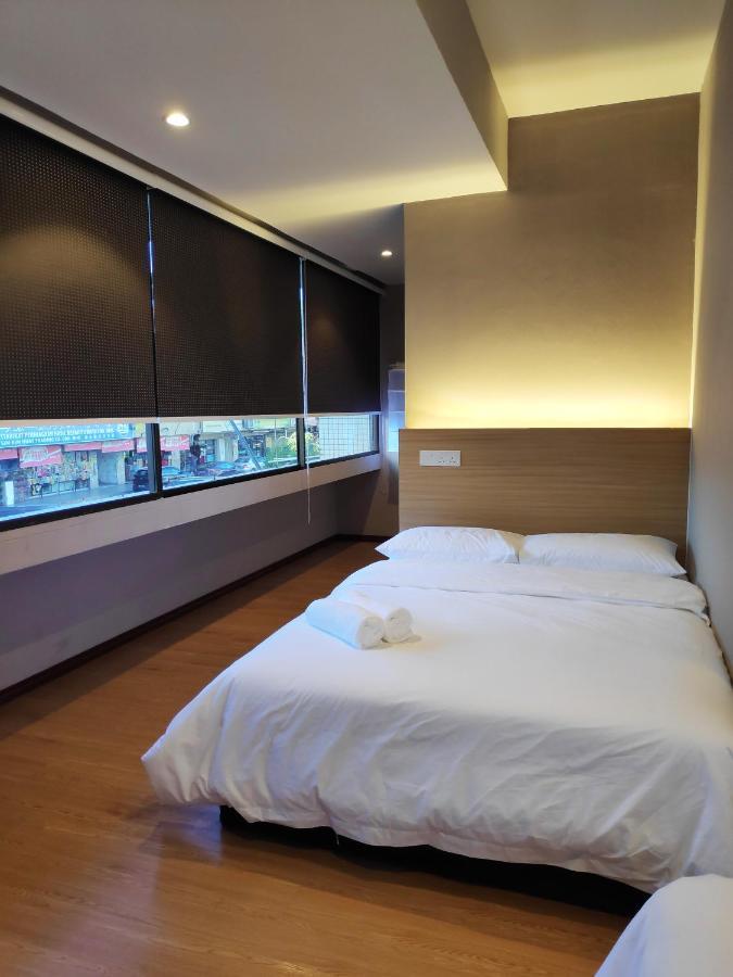 Ez Suites Μπαντάρ Σερί Μπεγκαβάν Εξωτερικό φωτογραφία
